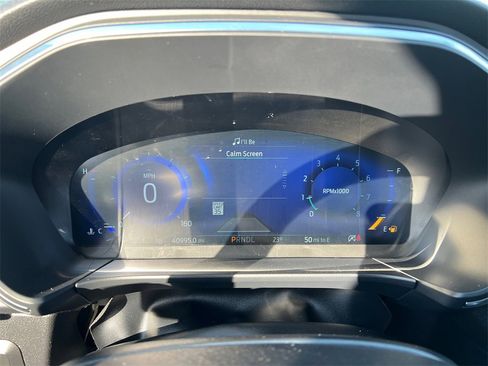 Used 2022 Ford Escape Titanium image 15