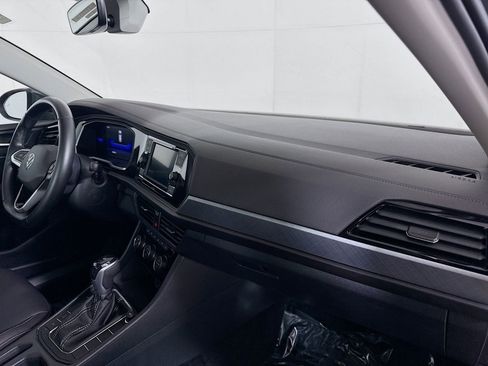 Certified 2022 Volkswagen Jetta SE FWD image 26