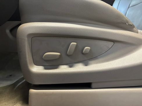 Used 2018 Chevrolet Tahoe LT image 14