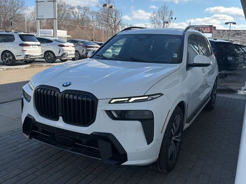 Certified 2026 BMW X7 xDrive40i image 3