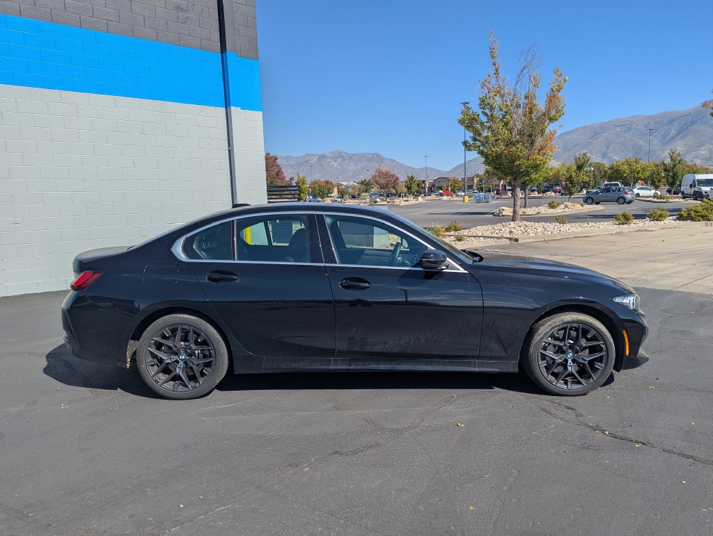 Used 2026 BMW 330i xDrive Sedan AWD/4WD image 2