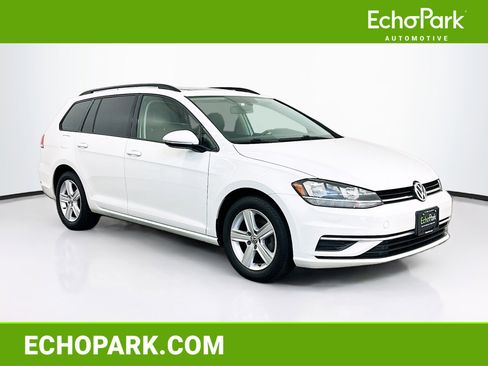 Used 2018 Volkswagen Golf SE FWD image 1