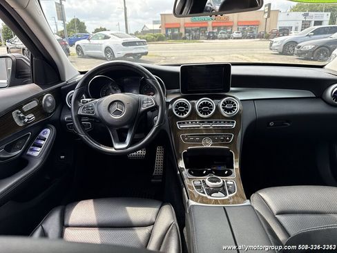 Used 2017 Mercedes-Benz C 300 4MATIC Sedan image 14
