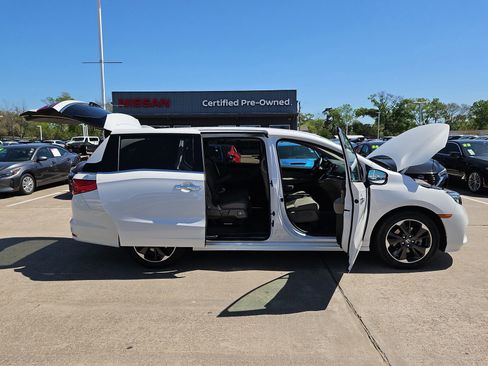 Used 2024 Honda Odyssey Elite image 12