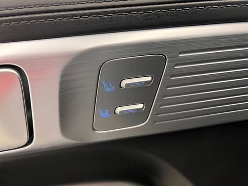 Used 2024 Hyundai Santa Fe Limited image 16