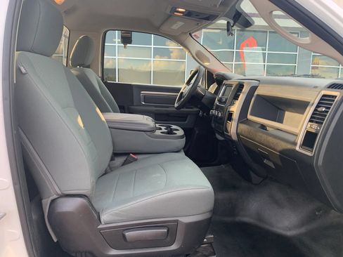 Used 2018 RAM 1500 Express AWD/4WD image 23