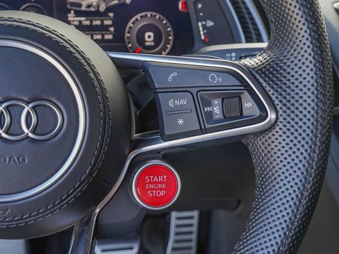 Used 2021 Audi R8 V10 w/ Premium Package image 28