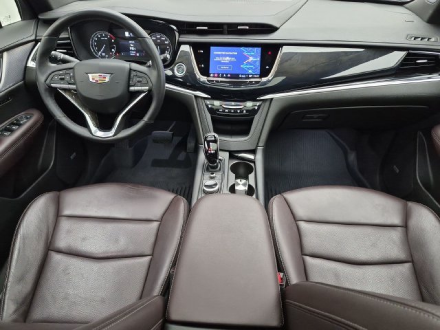 Certified 2024 Cadillac XT6 Premium Luxury w/ LPO, Floor Liner Package AWD/4WD image 24
