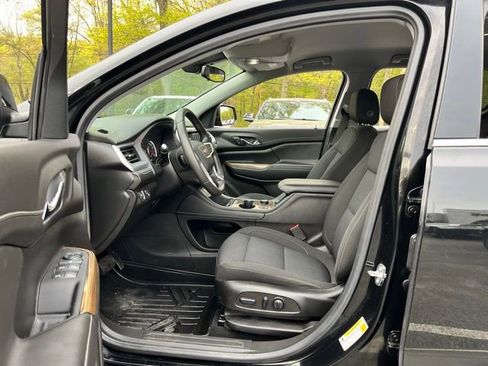 Used 2022 GMC Acadia SLE w/ Driver Convenience Package AWD/4WD image 16