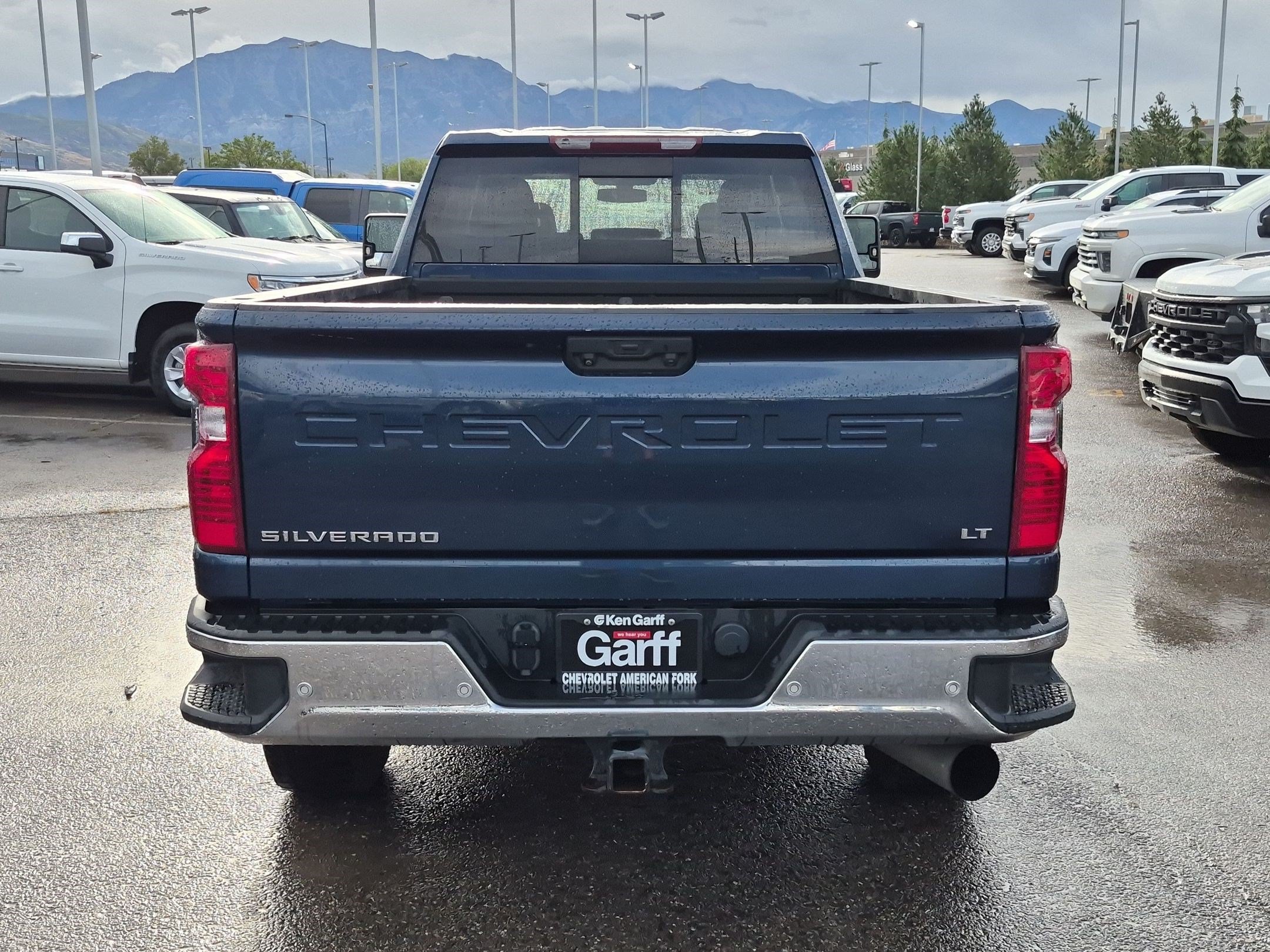 Used 2022 Chevrolet Silverado 3500 LT w/ Convenience Package AWD/4WD image 4