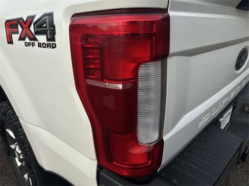 Used 2019 Ford F250 Lariat w/ Lariat Ultimate Package image 7