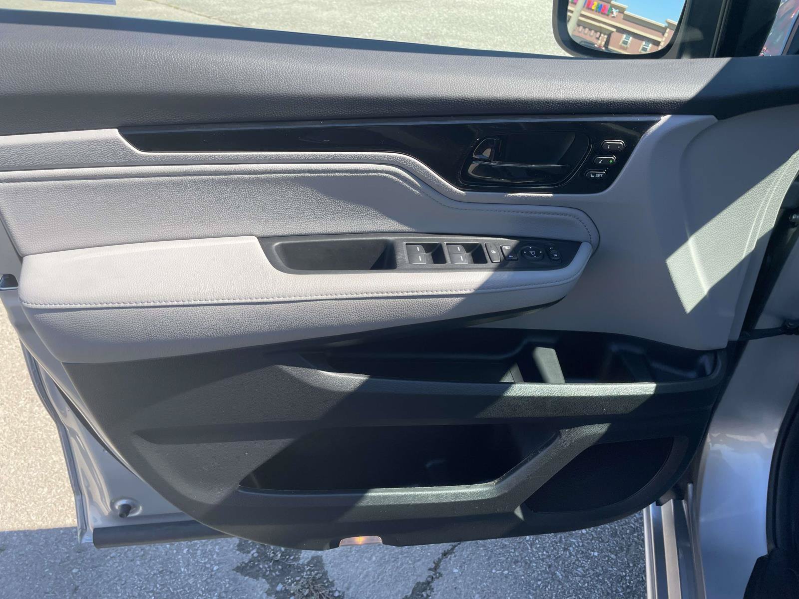 Certified 2024 Honda Odyssey Touring image 12