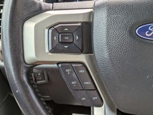 Used 2022 Ford F250 Lariat w/ Lariat Value Package AWD/4WD image 26