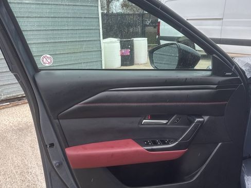 Certified 2025 MAZDA CX-50 2.5 Hybrid w/ Premium Plus Pkg image 13