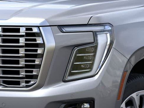New 2026 GMC Yukon Denali w/ Denali Reserve Package AWD/4WD image 10