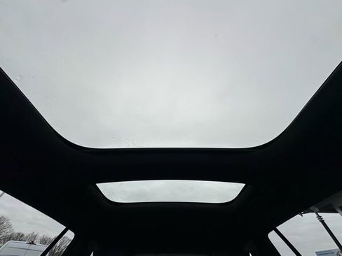 New 2026 Mercedes-Benz GLB 250 4MATIC image 16