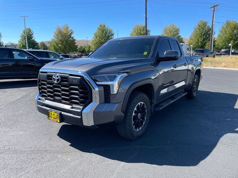 Used 2022 Toyota Tundra SR5 w/ TRD Off-Road Package AWD/4WD image 7