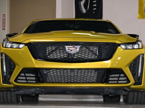 Used 2024 Cadillac CT5 V Blackwing w/ Carbon Fiber Package 2 RWD image 81