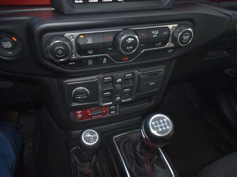 Used 2021 Jeep Wrangler Unlimited Rubicon image 20