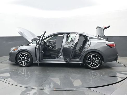 Used 2024 Nissan Sentra SR image 32