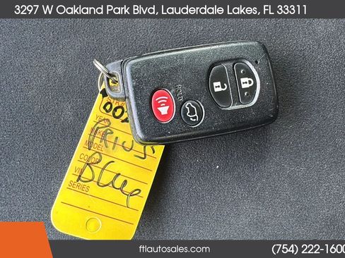 Used 2014 Toyota Prius V Five FWD image 61