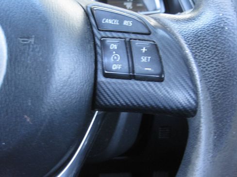 Used 2017 Toyota Yaris iA FWD image 32