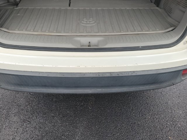 Used 2018 Toyota Highlander XLE AWD/4WD image 15
