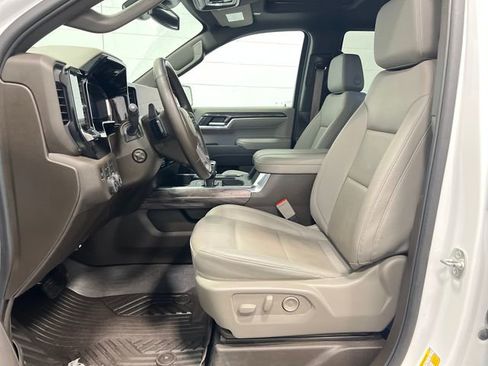 Certified 2025 Chevrolet Silverado 1500 LTZ w/ LTZ Premium Package image 9