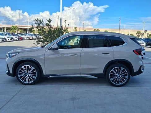 New 2026 BMW X1 xDrive28i w/ Convenience Package AWD/4WD image 3