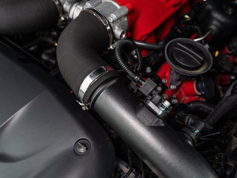 Used 2017 Ferrari California T RWD image 84