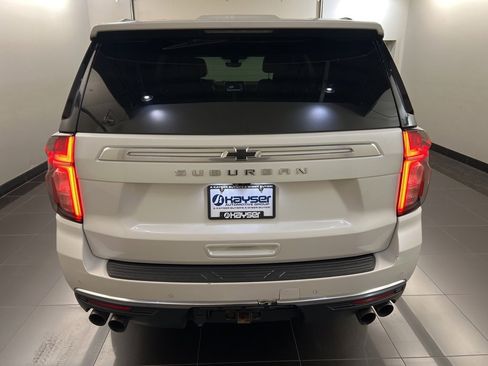Used 2021 Chevrolet Suburban High Country image 5