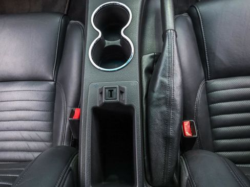 Used 2002 Ford Thunderbird image 23