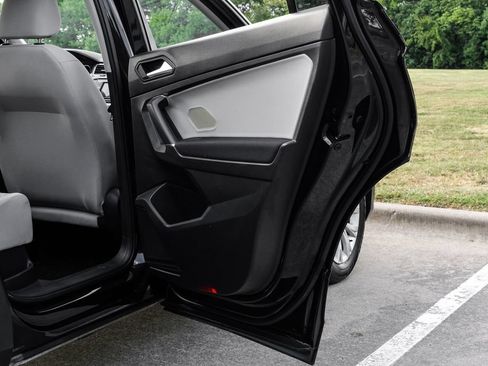 Used 2020 Volkswagen Tiguan S AWD/4WD image 43