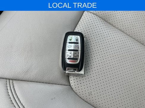 Used 2018 Chrysler Pacifica Touring-L Plus w/ Advanced Safetytec Group FWD image 36