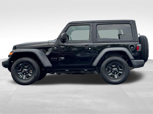 Used 2023 Jeep Wrangler Sport AWD/4WD image 4