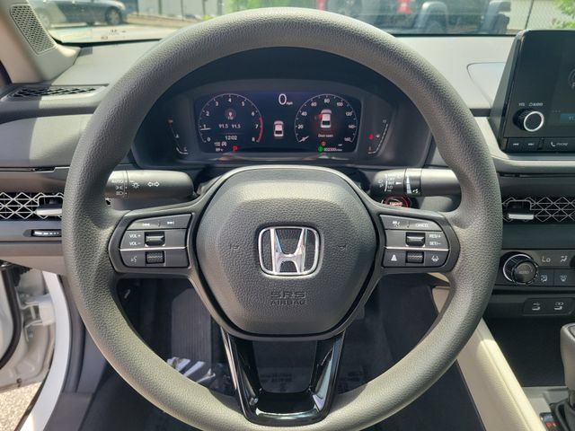 Certified 2025 Honda Accord SE image 14