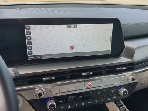 Certified 2025 Kia Telluride S image 16