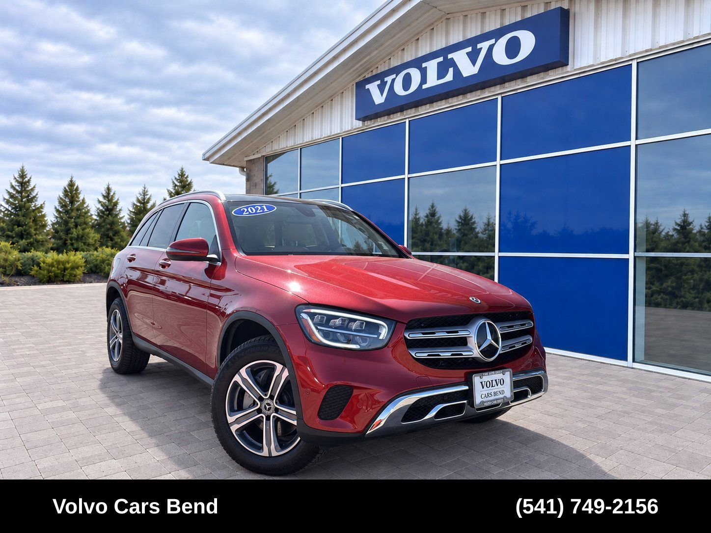Used 2021 Mercedes-Benz GLC 300 4MATIC image 1