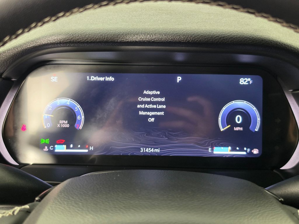 Used 2023 Jeep Grand Cherokee Altitude AWD/4WD image 15