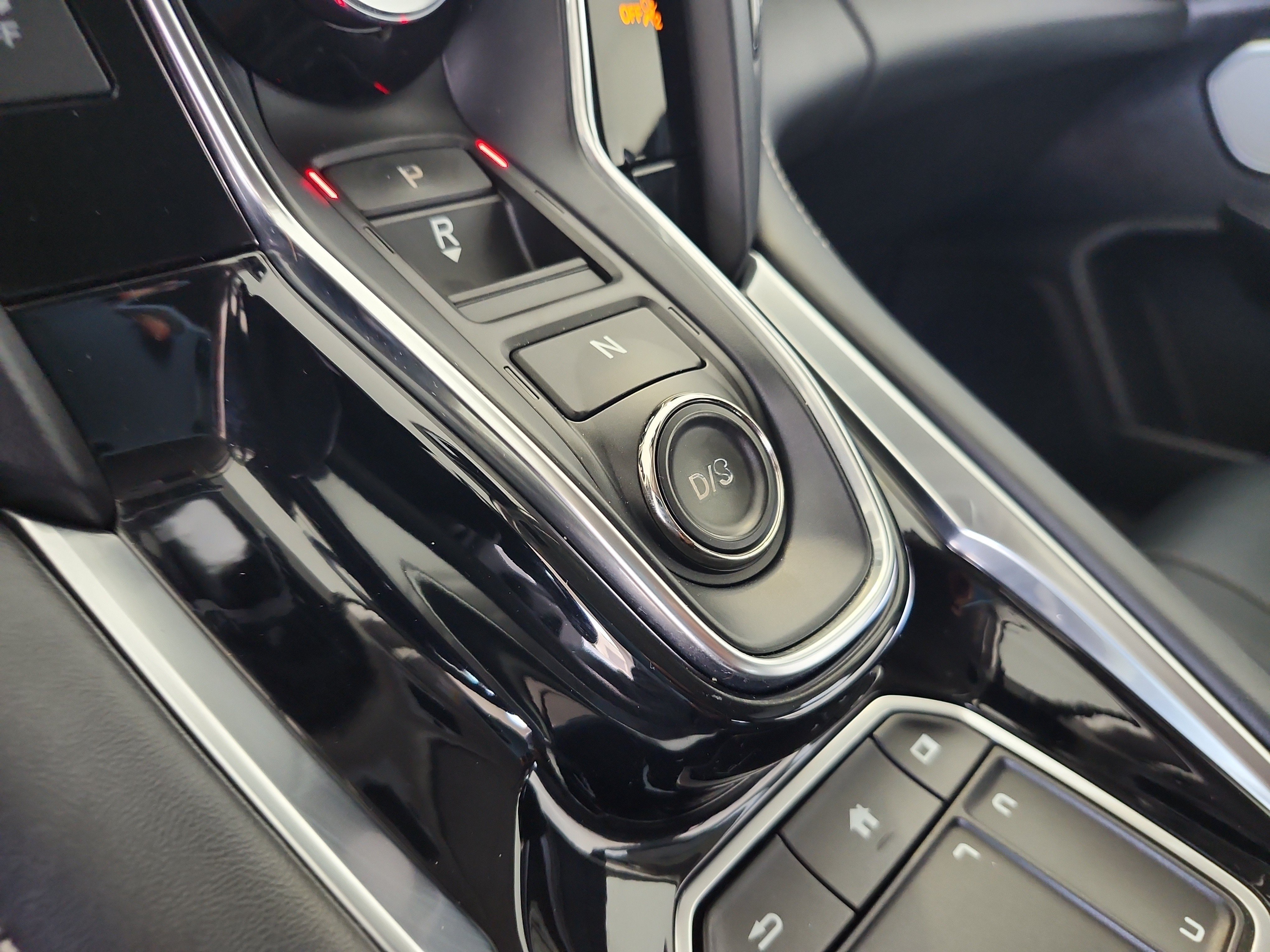 Used 2019 Acura RDX w/ Technology Package FWD image 16