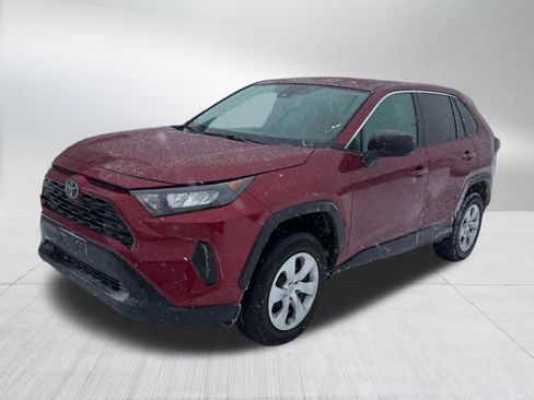Used 2022 Toyota RAV4 LE AWD/4WD image 10