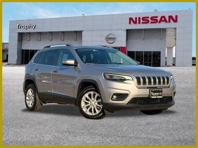 Used 2019 Jeep Cherokee Latitude w/ Popular Appearance Group