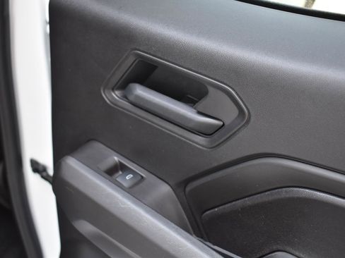 Used 2025 Chevrolet Colorado W/T RWD image 47