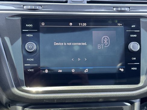 Used 2023 Volkswagen Tiguan SE w/ Panoramic Sunroof Package FWD image 21