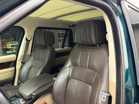 Used 2019 Land Rover Range Rover Long Wheelbase Supercharged AWD/4WD image 23