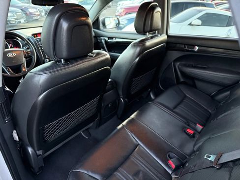 Used 2013 Kia Sorento EX image 11