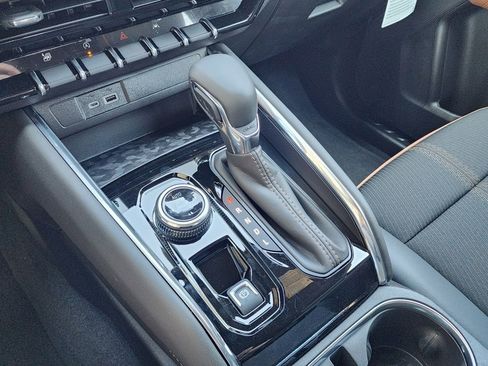 New 2026 GMC Canyon AT4 image 32