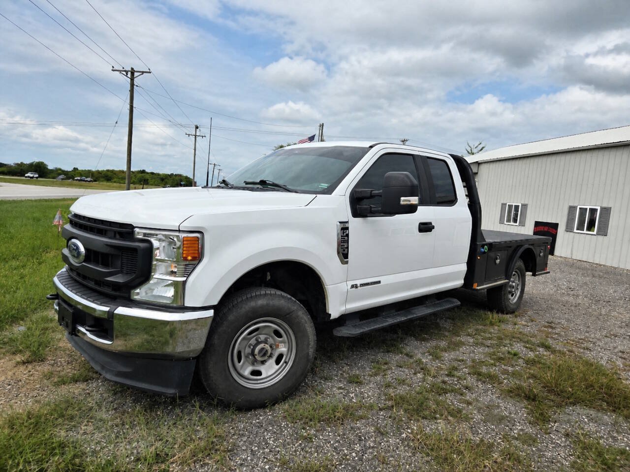 Used 2022 Ford F250 XL w/ Power Equipment Group AWD/4WD image 1