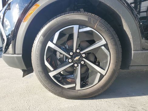 New 2026 Chevrolet Equinox EV LT image 6