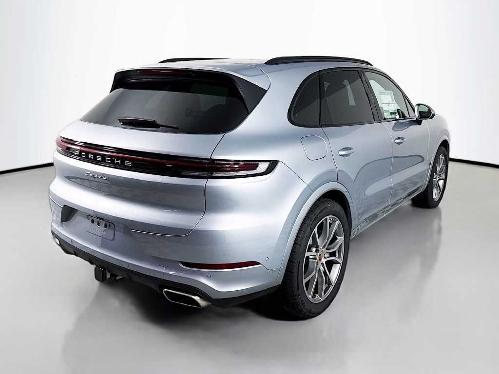 Certified 2026 Porsche Cayenne AWD/4WD image 9